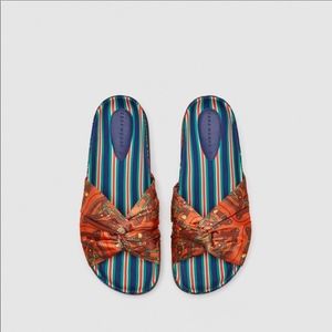 NWOT ZARA PRINT FABRIC SLIDES